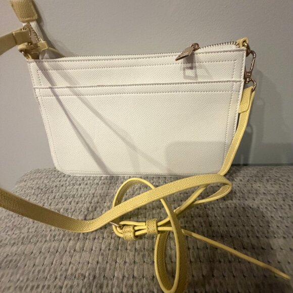 BeBe Crossbody w/Clutch - Picture 3 of 4